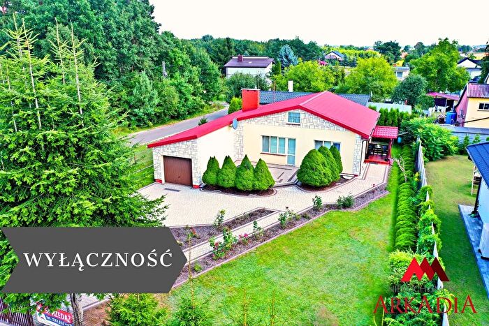 Dom 3-pokojowy na sprzedaż, Bogucin