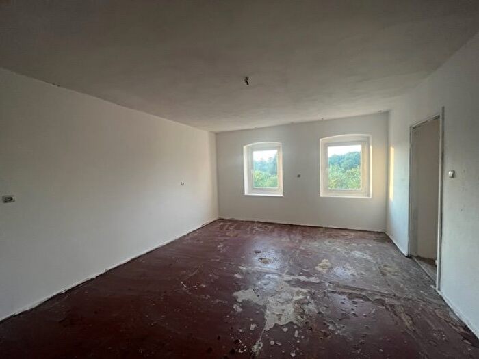 Mieszkanie 3-pokojowe na sprzedaż, Lubań