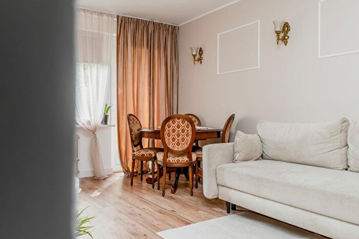 Mieszkanie 3-pokojowe na sprzedaż, Białystok – Narewska