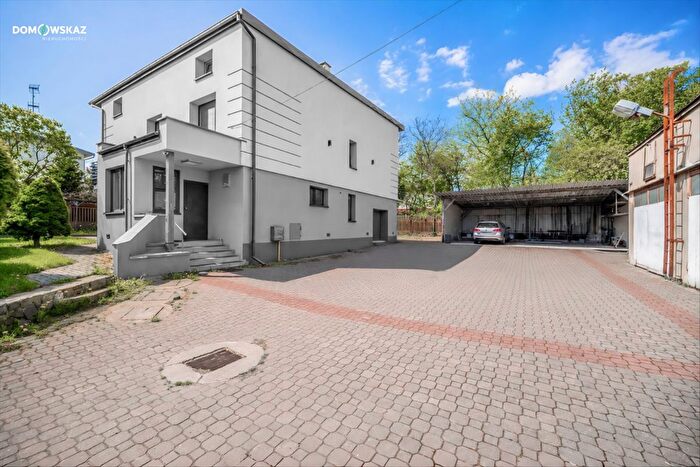 Dom 7-pokojowy na sprzedaż, Będzin – Mikołaja Reja
