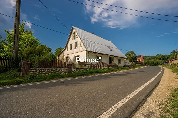 Dom 6-pokojowy na sprzedaż, Idzików