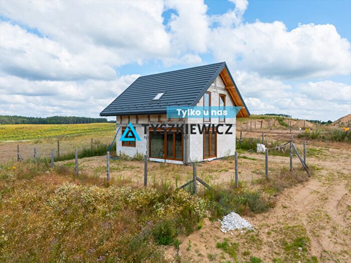 Dom 5-pokojowy na sprzedaż, Wołcza Wielka