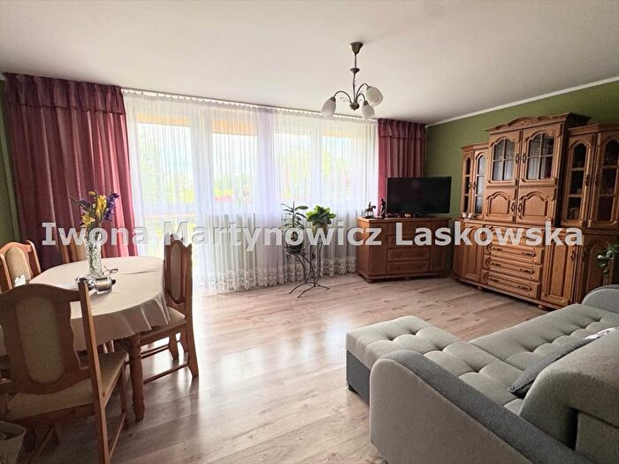Mieszkanie 3-pokojowe na sprzedaż, Księginice