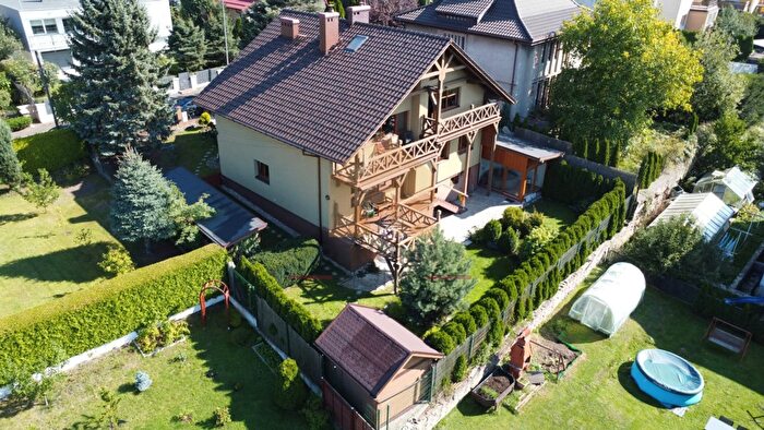 Dom 8-pokojowy na sprzedaż, Wałbrzych