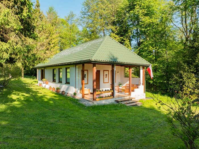 Dom 2-pokojowy na sprzedaż, Chronów