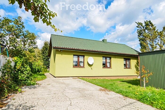 Dom 2-pokojowy na sprzedaż, Rososza
