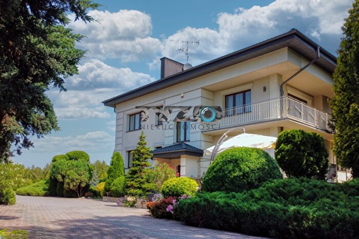 Dom 8-pokojowy na sprzedaż, Sobiekursk