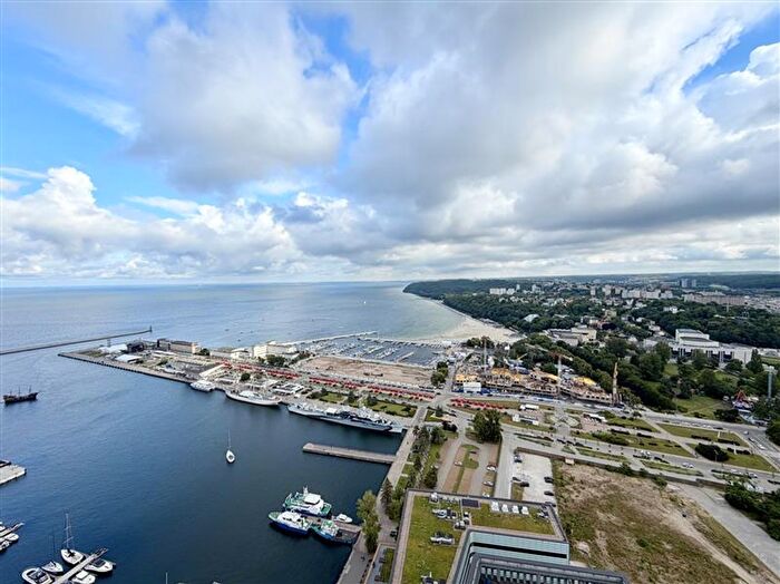 Mieszkanie 3-pokojowe na sprzedaż, Gdynia