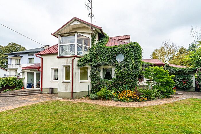 Dom 6-pokojowy na sprzedaż, Strażów