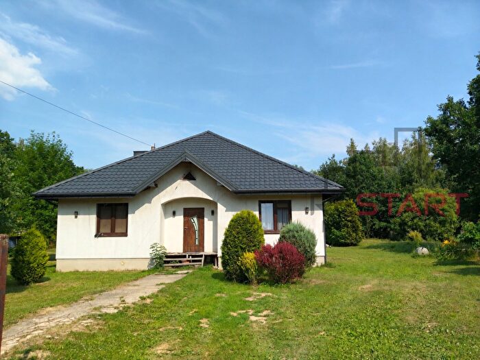 Dom 4-pokojowy na sprzedaż, Bobrowce