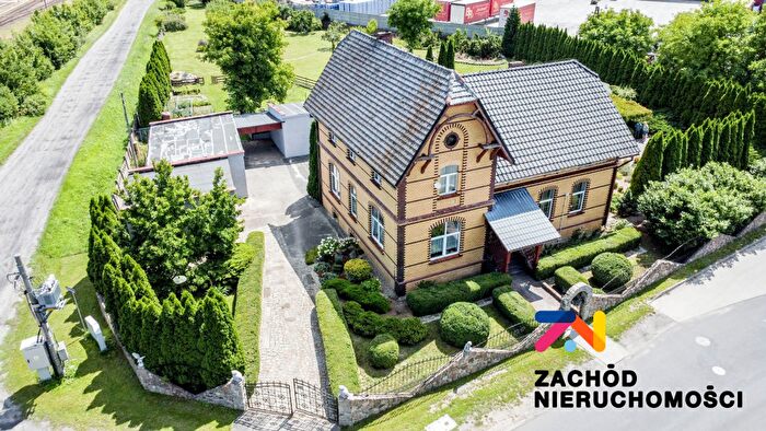 Dom 7-pokojowy na sprzedaż, Małomice