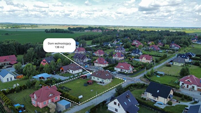 Dom 2-pokojowy na sprzedaż, Pławna