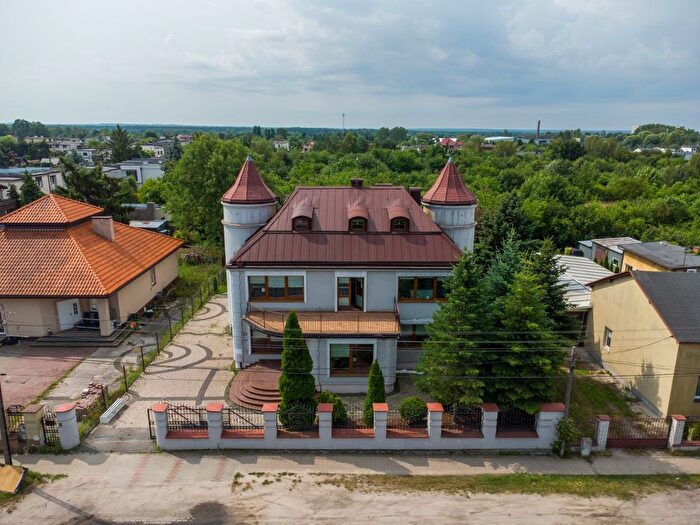 Dom 4-pokojowy na sprzedaż, Pabianice