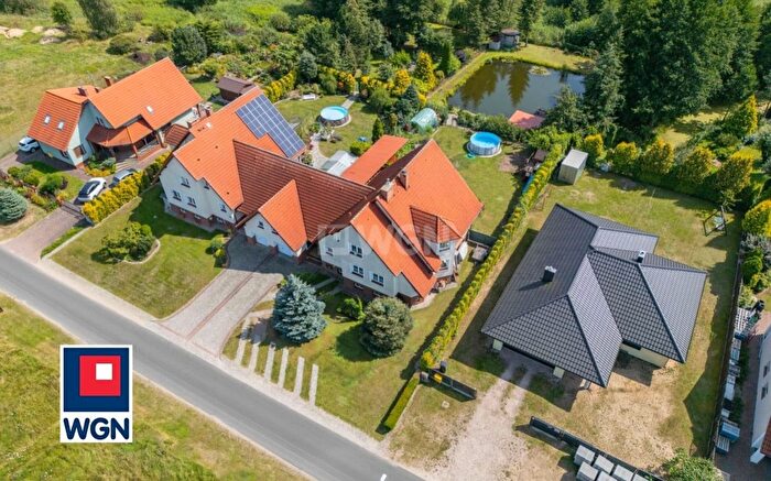 Dom 7-pokojowy na sprzedaż, Złotów