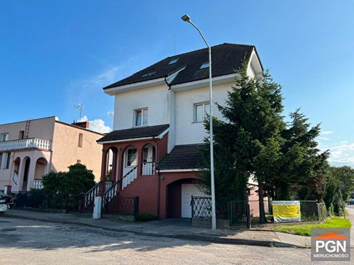 Dom 5-pokojowy na sprzedaż, Trzebiatów