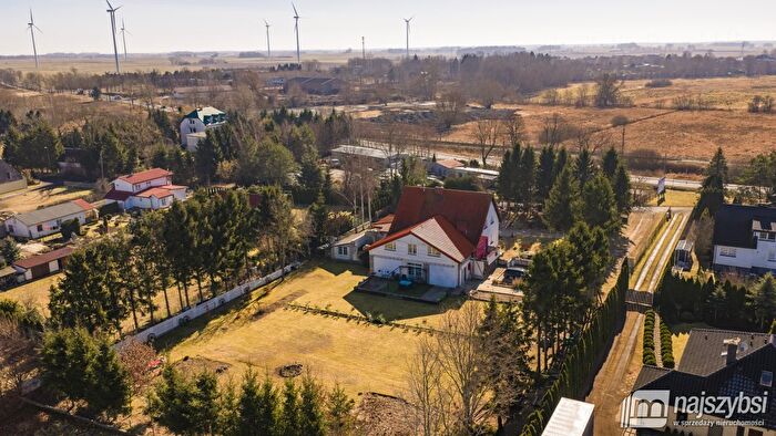 Dom 10-pokojowy na sprzedaż, Tymień