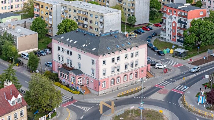 Mieszkanie 4-pokojowe na sprzedaż, Dębno