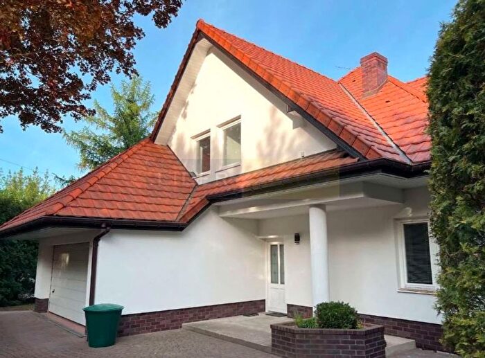 Dom 7-pokojowy na sprzedaż, Łomianki