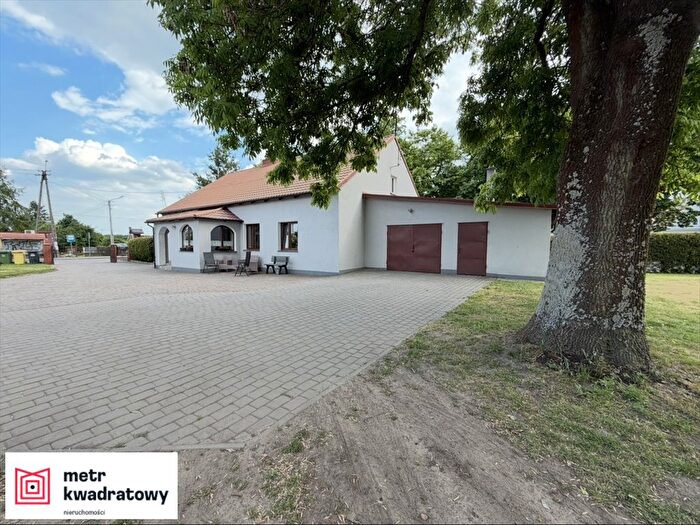 Dom 5-pokojowy na sprzedaż, Wałycz