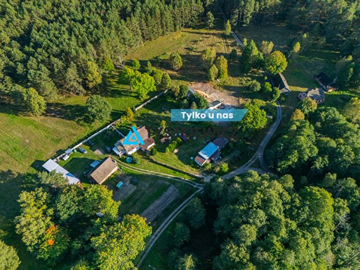 Dom 4-pokojowy na sprzedaż, Dzików