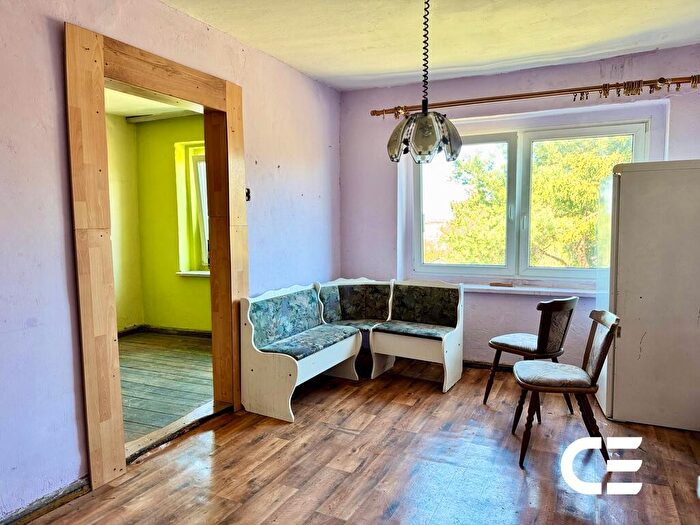 Mieszkanie 3-pokojowe na sprzedaż, Zakrzów