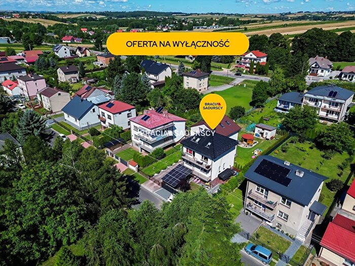 Dom 3-pokojowy na sprzedaż, Miechów