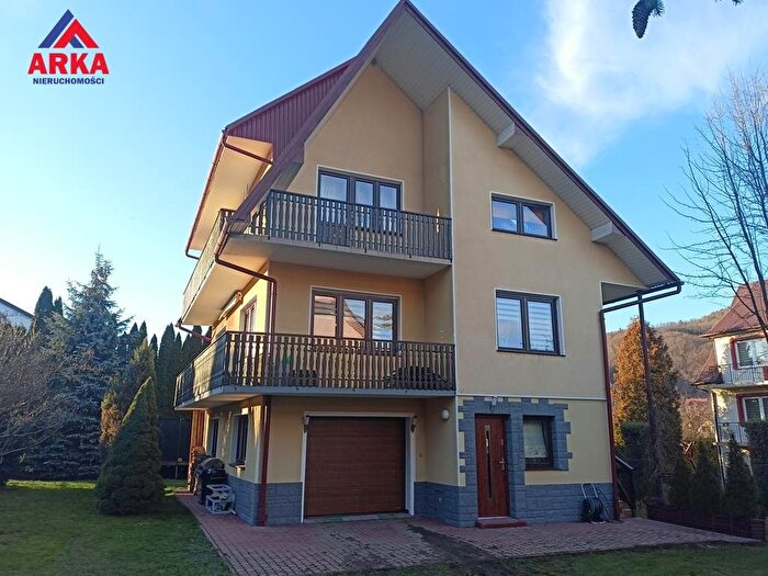 Dom 6-pokojowy na sprzedaż, Laskowa