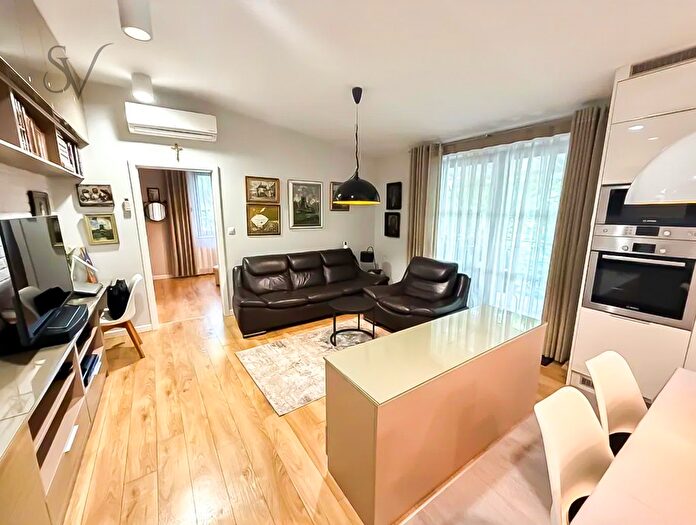 Mieszkanie 2-pokojowe do wynajęcia, Kraków – Królowej Jadwigi