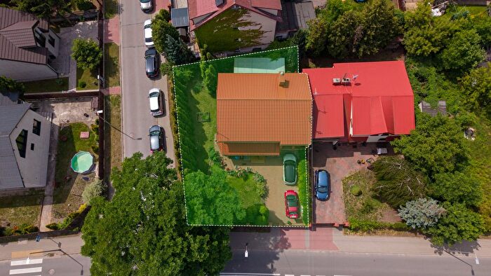 Dom 5-pokojowy na sprzedaż, Marki