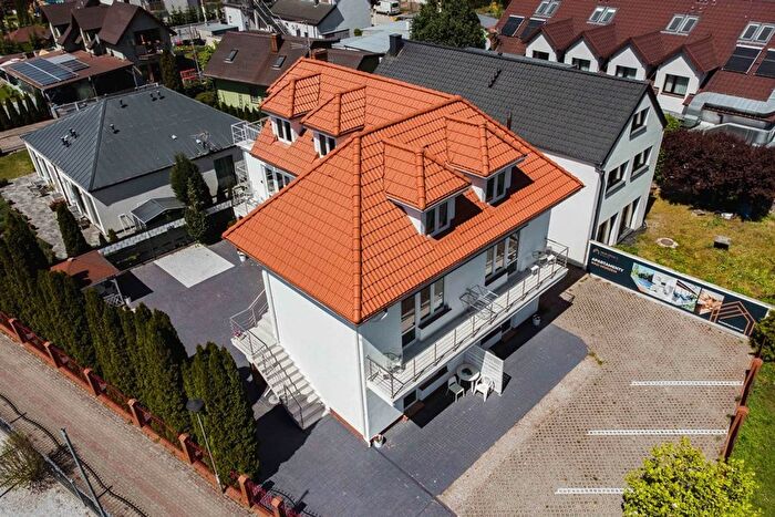 Dom 9-pokojowy na sprzedaż, Wisełka