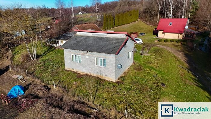 Dom 3-pokojowy na sprzedaż, Święcany