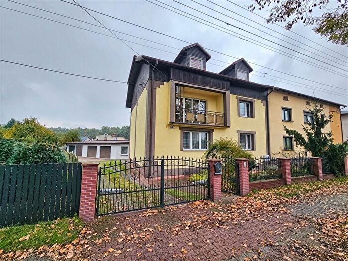 Dom 9-pokojowy na sprzedaż, Bieruń