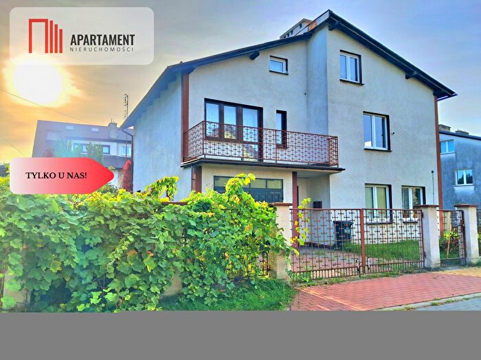 Dom 7-pokojowy na sprzedaż, Darłowo