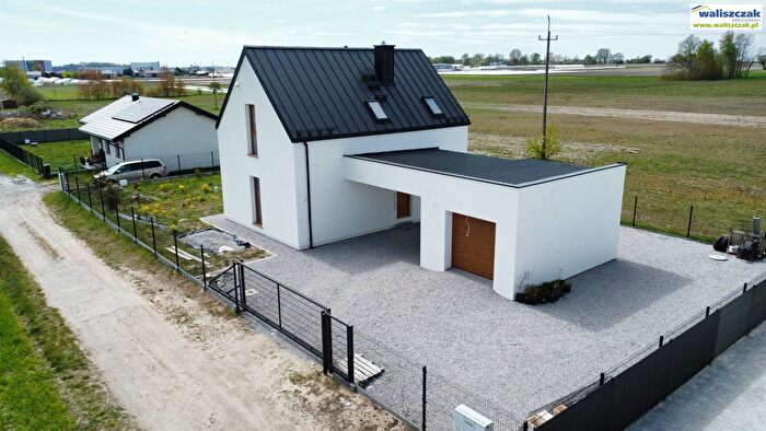 Dom 5-pokojowy na sprzedaż, Majków-Folwark