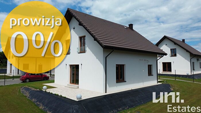 Dom 6-pokojowy na sprzedaż, Łuczyce