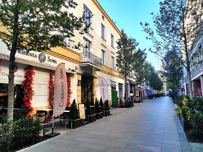 Mieszkanie 3-pokojowe do wynajęcia, Warszawa – Chmielna