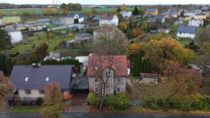 Dom 8-pokojowy na sprzedaż, Paczyna