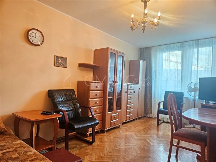 Mieszkanie 3-pokojowe do wynajęcia, Warszawa