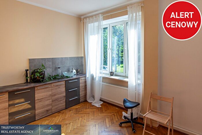 Mieszkanie 4-pokojowe na sprzedaż, Kraków