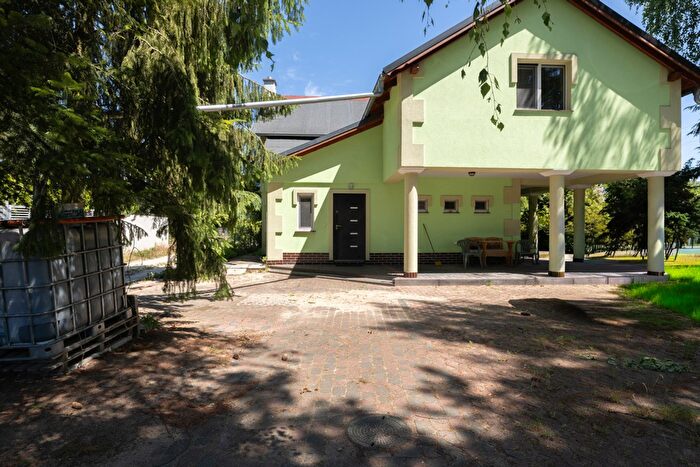 Dom 4-pokojowy na sprzedaż, Tarnów Jezierny – Jeziorna