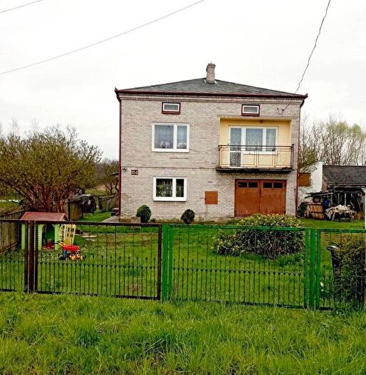 Dom 4-pokojowy na sprzedaż, Brzóstowa