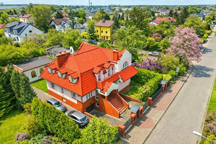 Dom 6-pokojowy na sprzedaż, Piastów