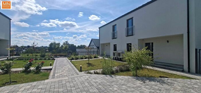 Mieszkanie 5-pokojowe na sprzedaż, Łuczyce