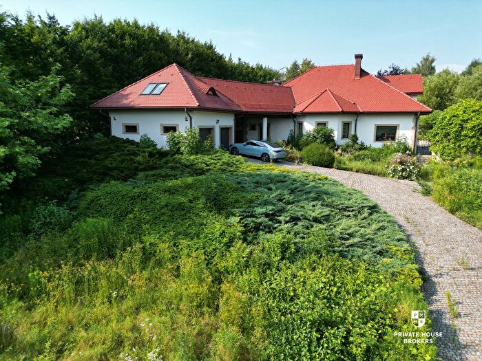 Dom 8-pokojowy na sprzedaż, Szczodrkowice