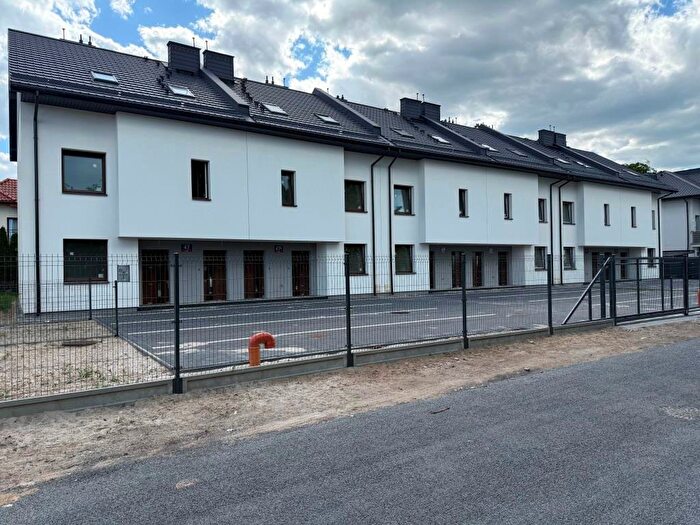 Mieszkanie 3-pokojowe na sprzedaż, Marki