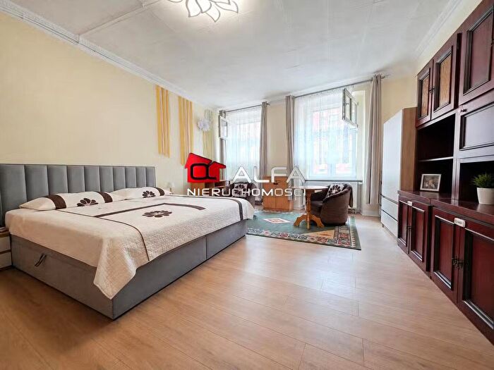 Mieszkanie 3-pokojowe na sprzedaż, Świdnica
