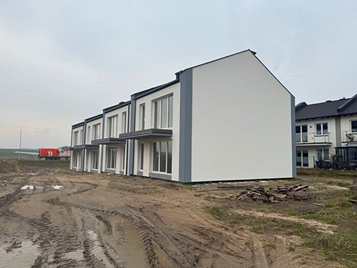 Mieszkanie 3-pokojowe na sprzedaż, Chojnice