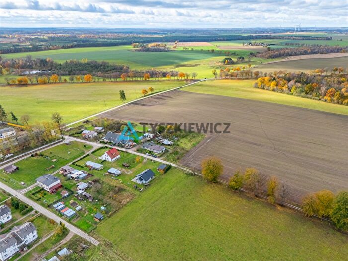 Dom 3-pokojowy na sprzedaż, Warcimino