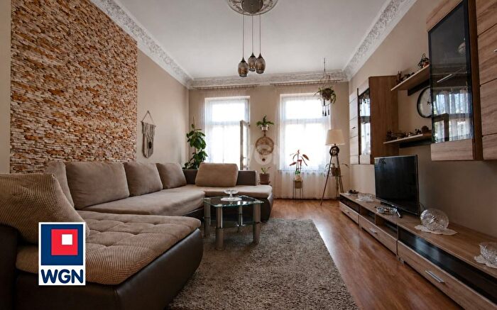 Mieszkanie 4-pokojowe na sprzedaż, Legnica – Piastowska