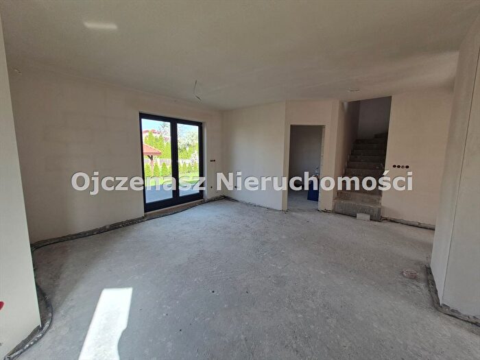Dom 6-pokojowy na sprzedaż, Dobrcz